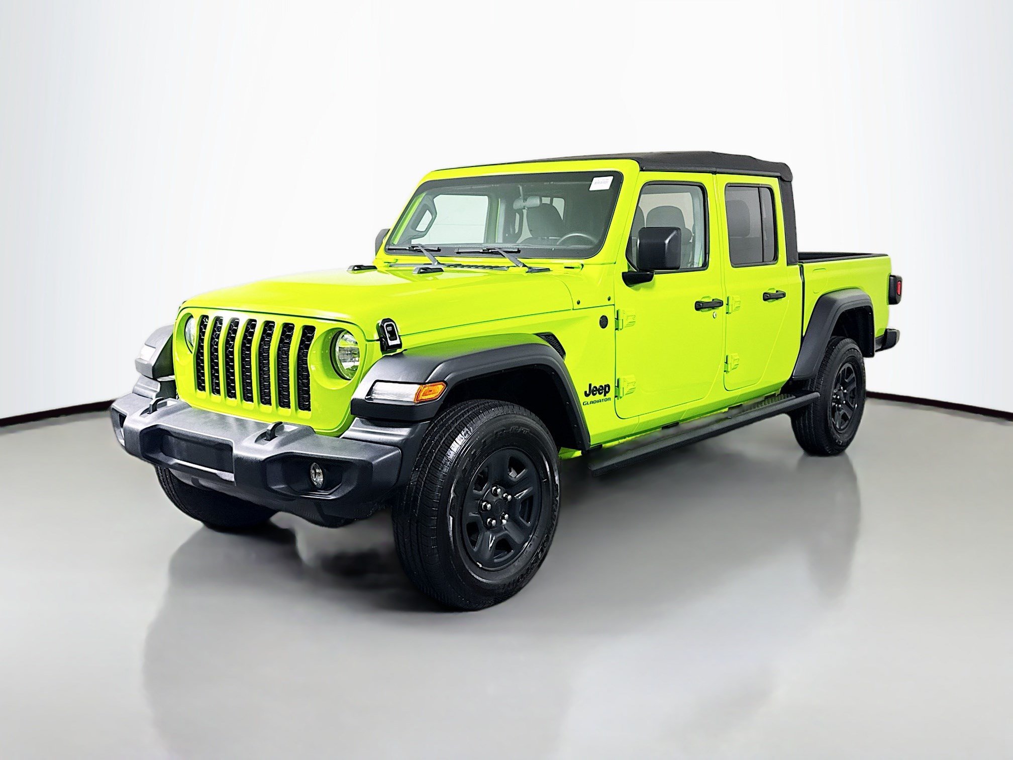 Used 2021 Jeep Gladiator Sport AWD/4WD image 4