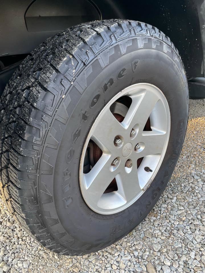 Used 2012 Jeep Wrangler Sport image 11