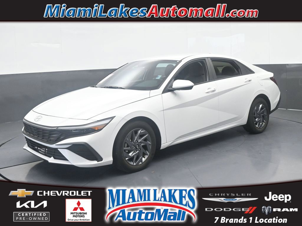 Used 2024 Hyundai Elantra SEL