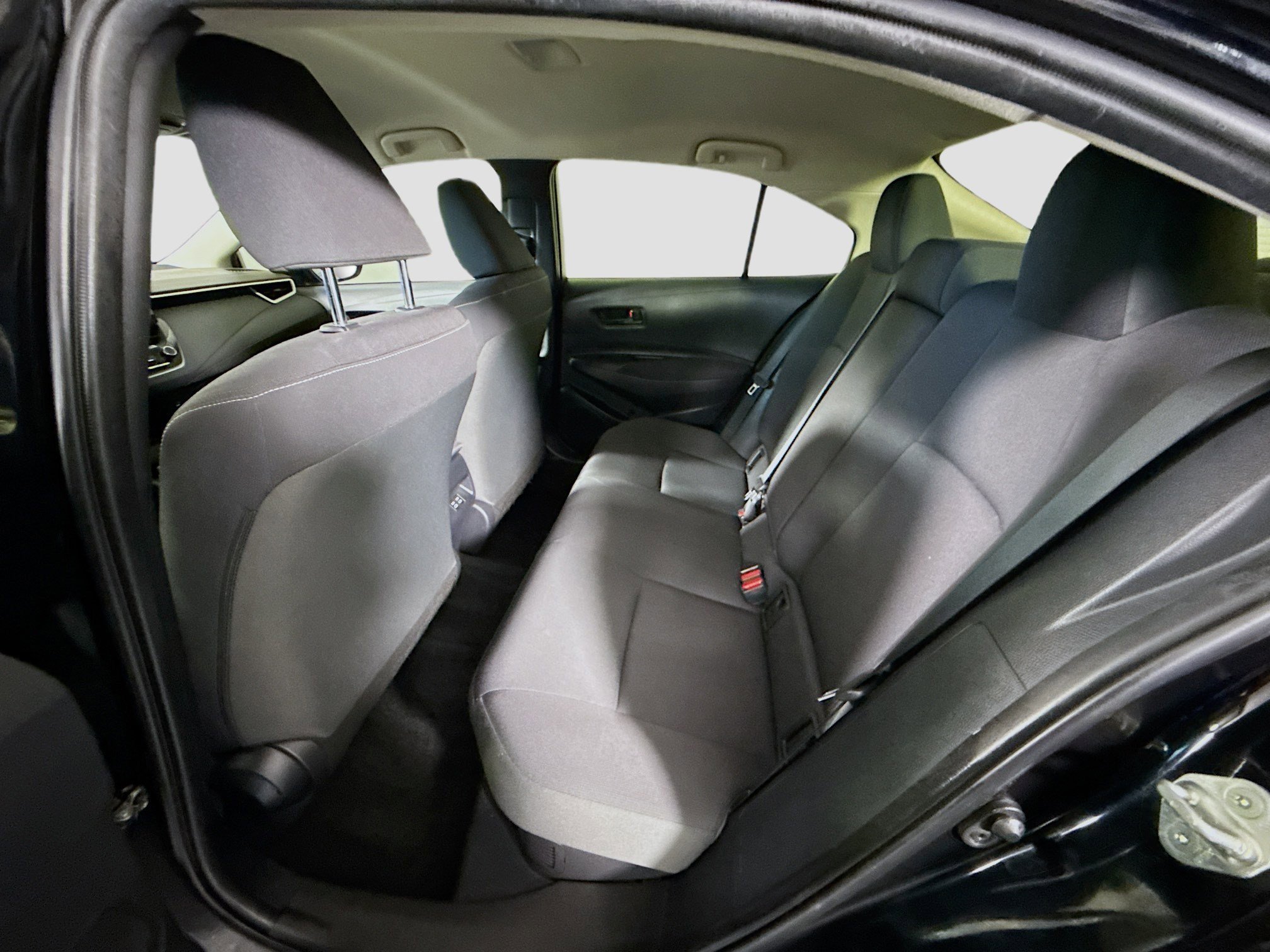 Used 2024 Toyota Corolla LE FWD image 24