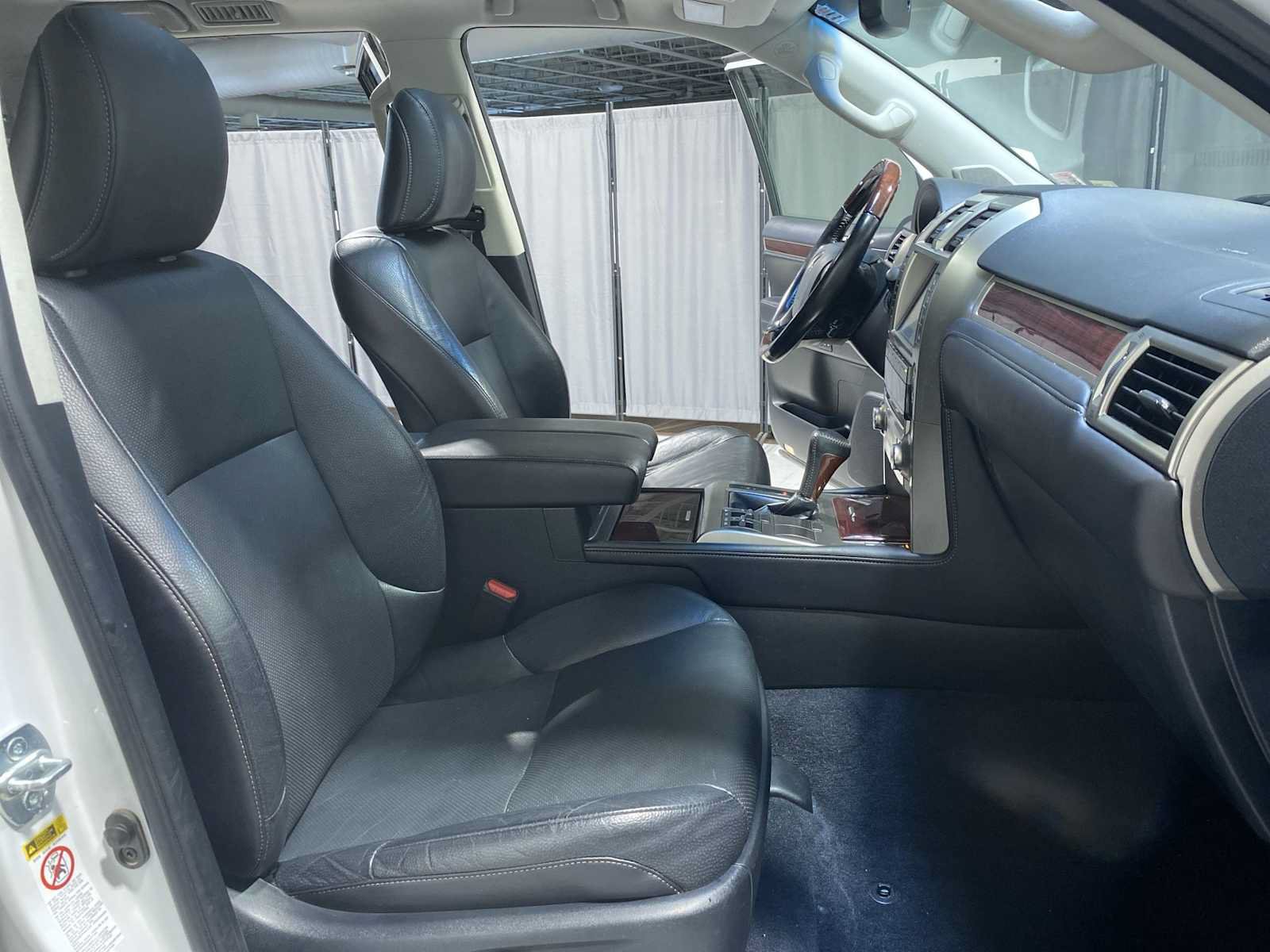 Used 2017 Lexus GX 460 Premium w/ Premium Package AWD/4WD image 14