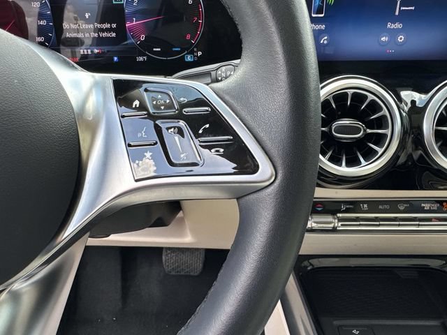Used 2025 Mercedes-Benz GLA 250 image 30