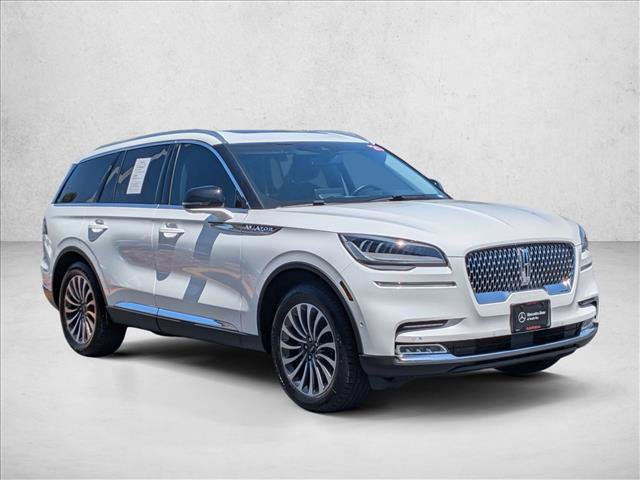 Used 2020 Lincoln Aviator Reserve w/ Equipment Group 201A AWD/4WD image 3