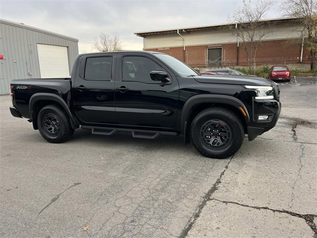 Used 2025 Nissan Frontier Pro-X w/ Pro Convenience Package image 2