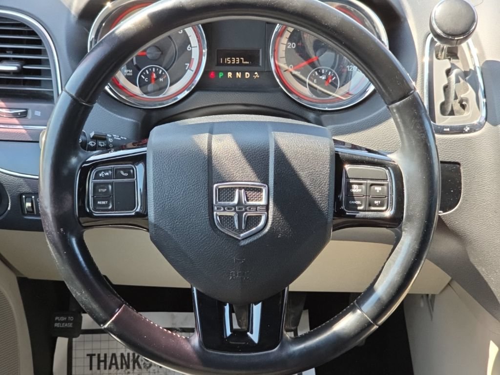 Certified 2019 Dodge Grand Caravan SXT FWD image 26