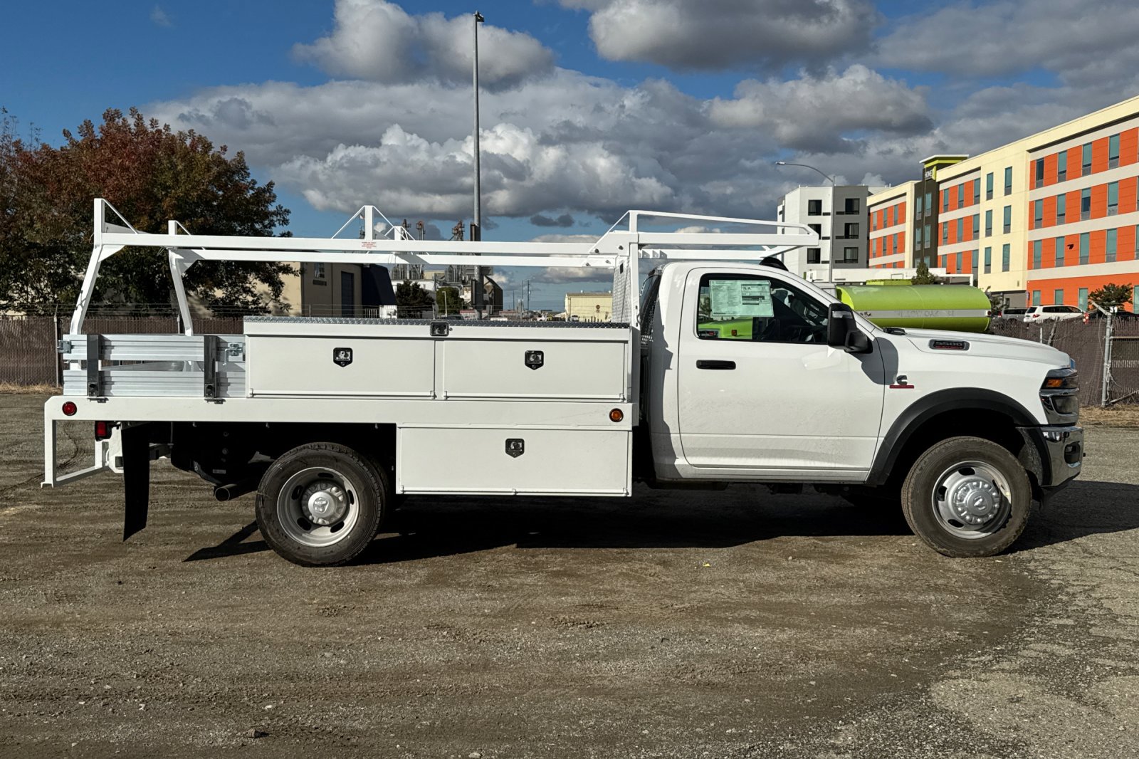 New 2026 RAM 5500 Tradesman w/ Chrome Appearance Group image 2