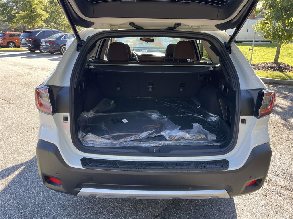 New 2025 Subaru Outback Touring image 4