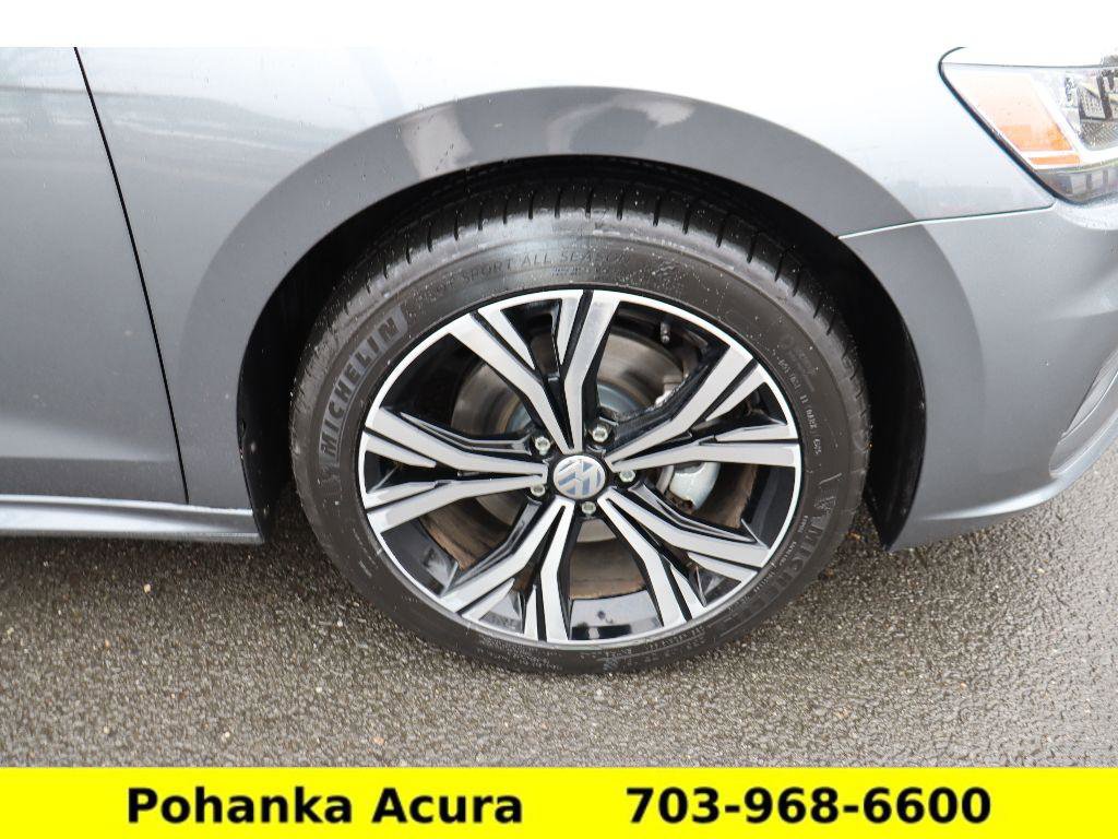 Used 2021 Volkswagen Passat 2.0T SE image 26