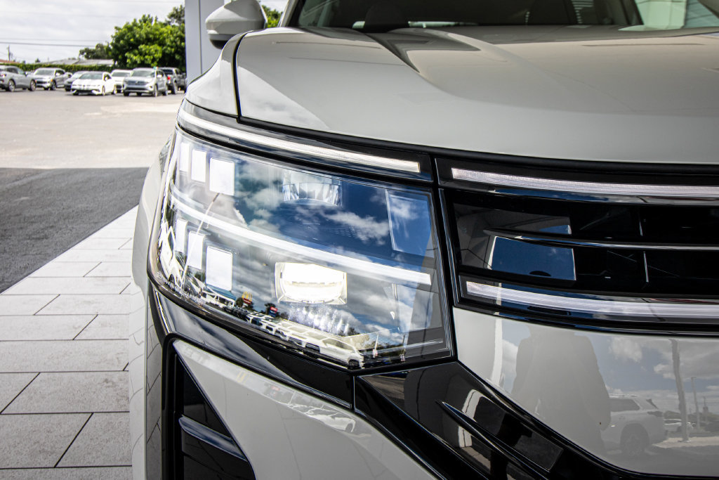 New 2027 Volkswagen Atlas SE FWD image 5