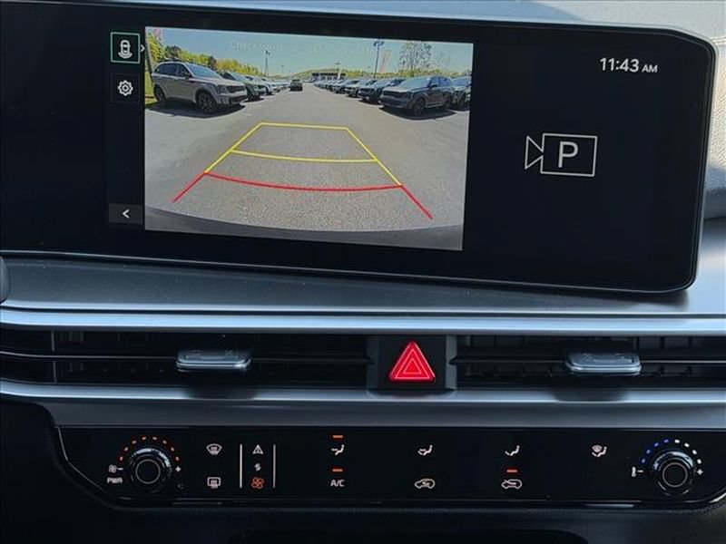 New 2026 Kia Sorento LX FWD image 19