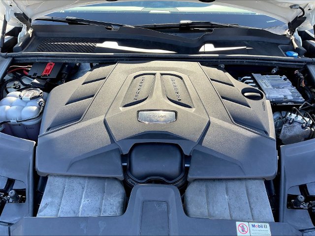 Used 2023 Porsche Cayenne S w/ Premium Package Plus AWD/4WD image 31
