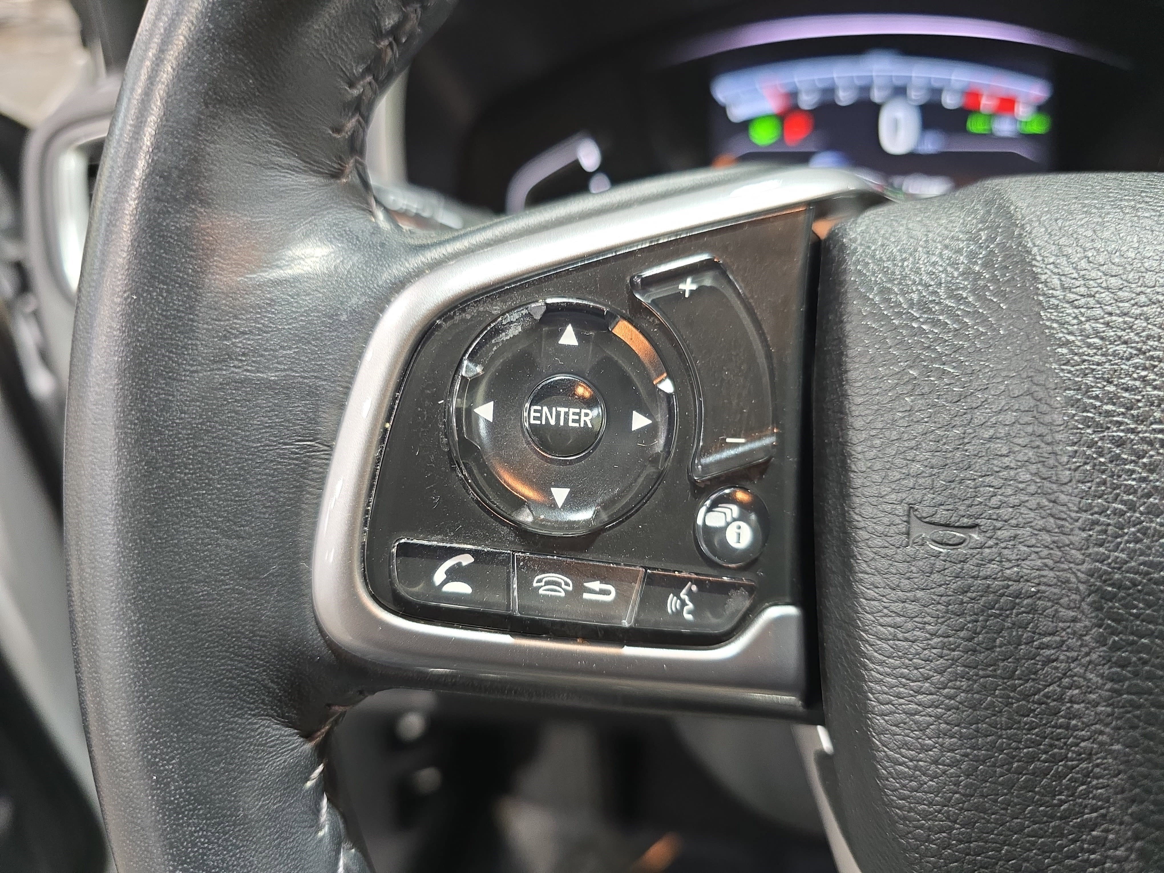 Certified 2020 Honda CR-V Touring image 17