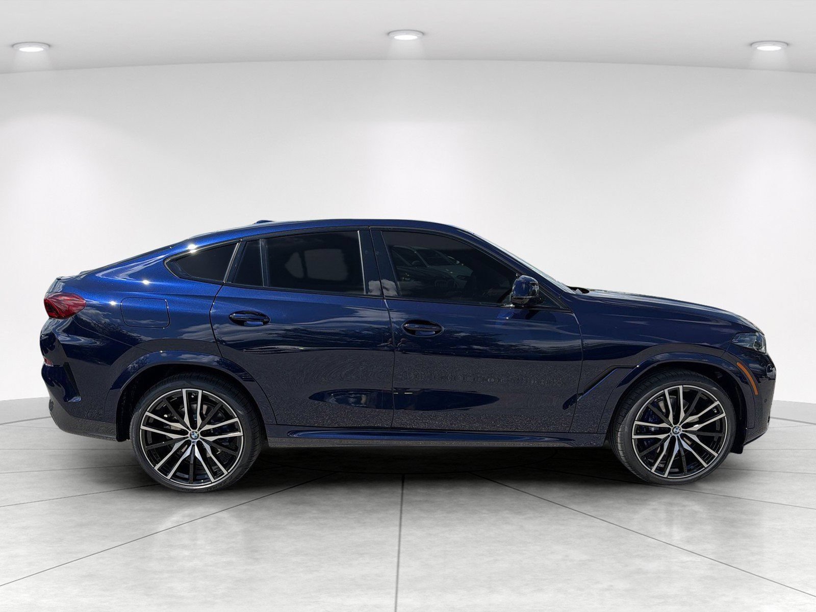 New 2027 BMW X6 xDrive40i AWD/4WD image 3