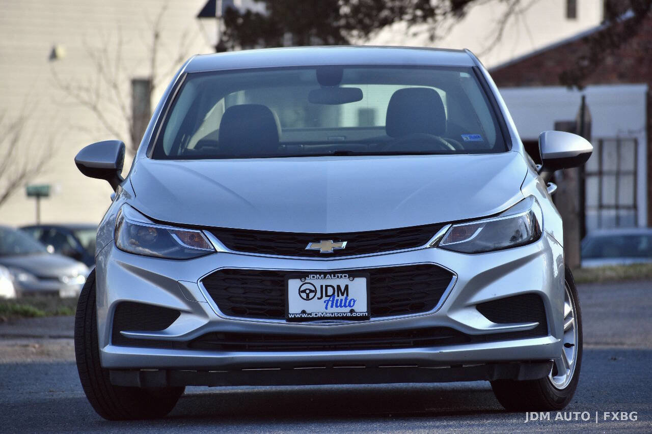 Used 2017 Chevrolet Cruze LT w/ Convenience Package image 3