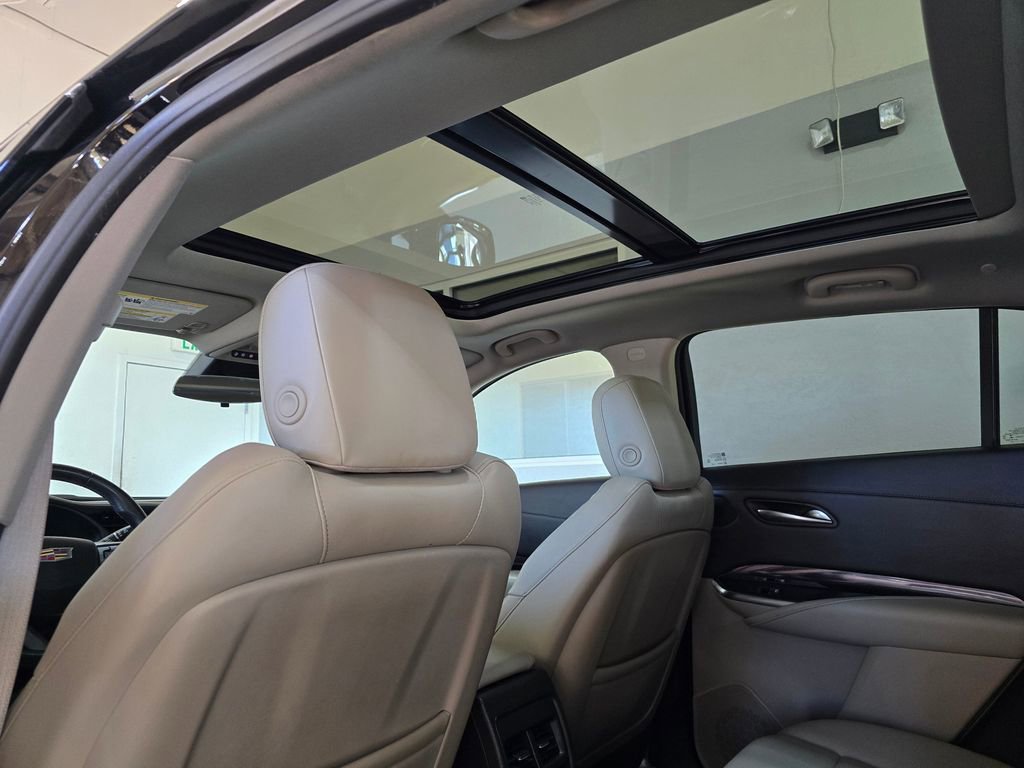 Used 2022 Cadillac XT4 Luxury image 24