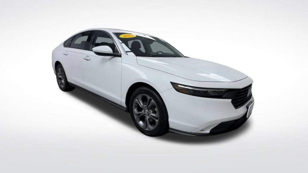Used 2024 Honda Accord EX image 2