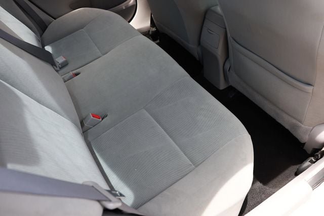 Used 2011 Toyota Corolla LE FWD image 15