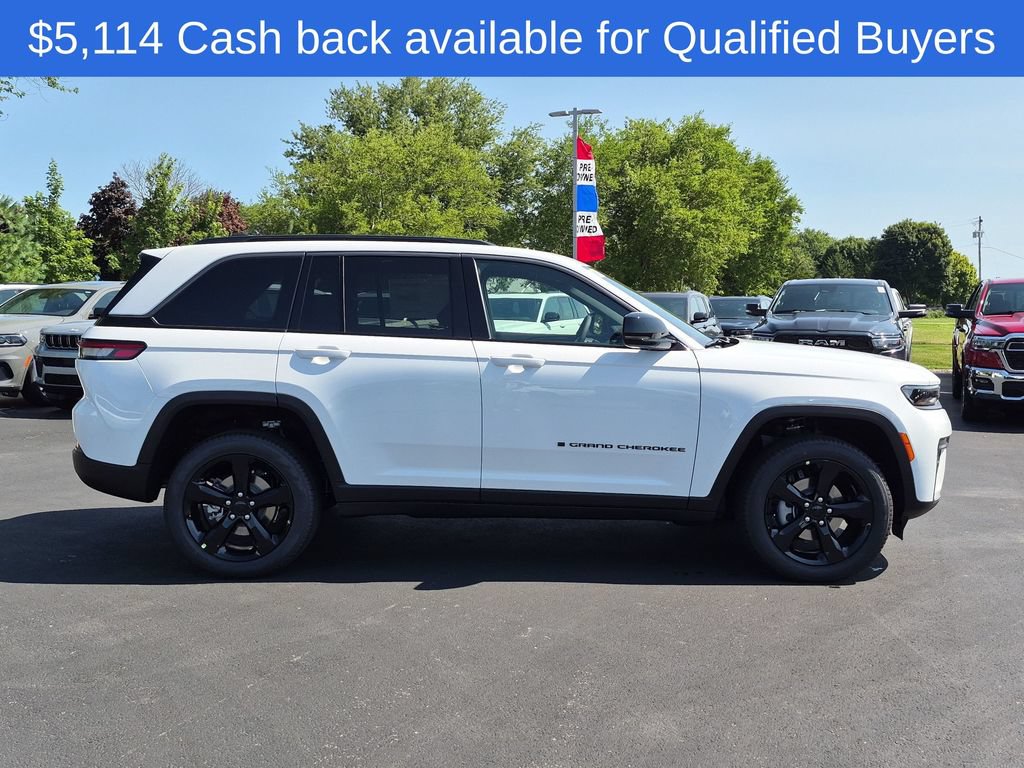 New 2026 Jeep Grand Cherokee Limited w/ Limited Altitude Package AWD/4WD image 2
