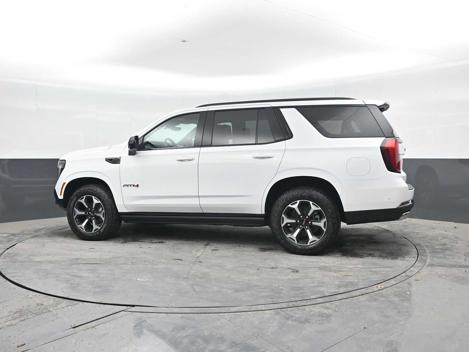 New 2026 GMC Yukon AT4 w/ AT4 Premium Plus Package AWD/4WD image 3