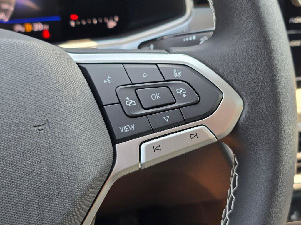 New 2026 Volkswagen Taos SE AWD/4WD image 28