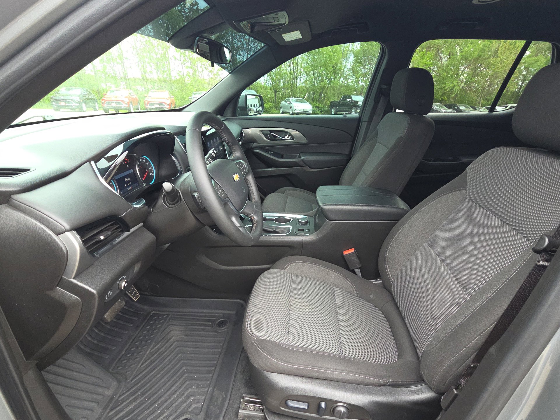 Certified 2024 Chevrolet Traverse LT FWD image 15