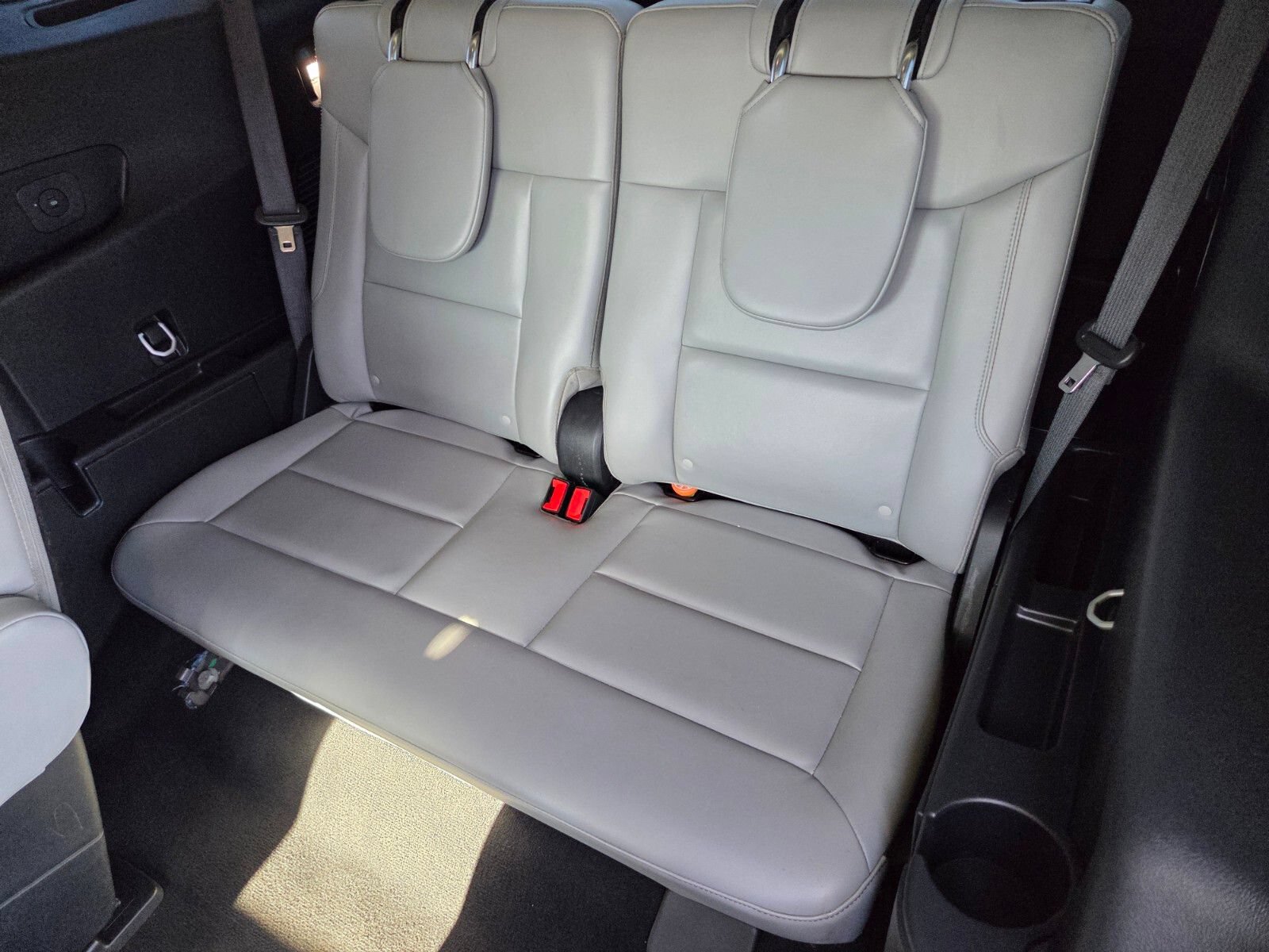 Certified 2025 Ford Explorer Active w/ Active Comfort Package AWD/4WD image 13