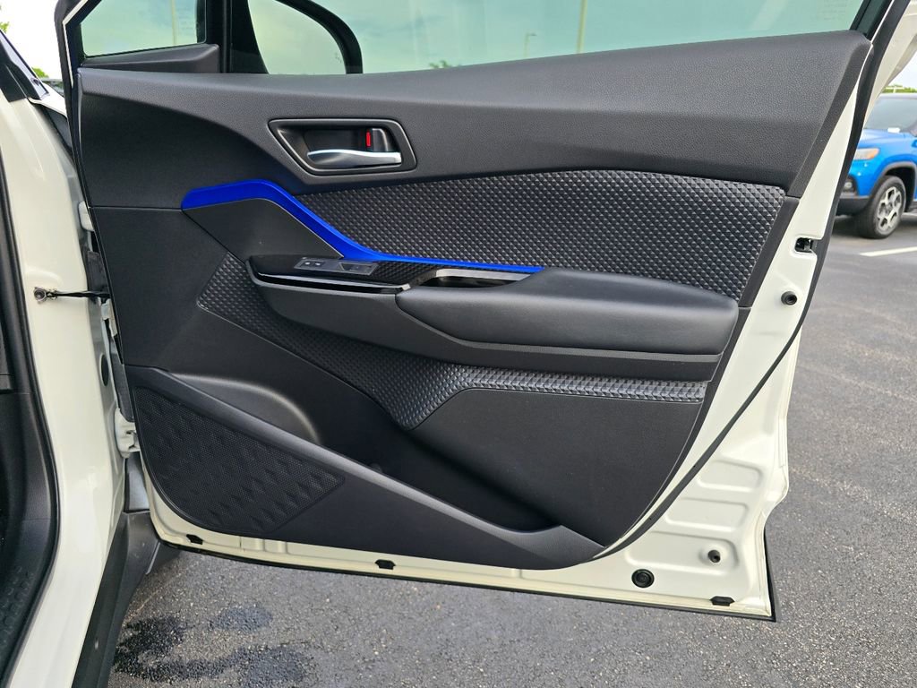 Used 2020 Toyota C-HR XLE FWD image 31