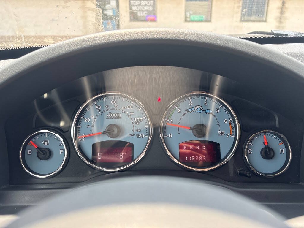 Used 2012 Jeep Liberty Arctic AWD/4WD image 16