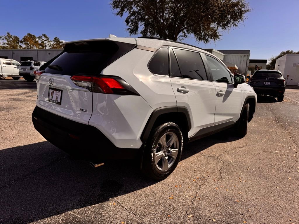 Used 2024 Toyota RAV4 XLE image 9