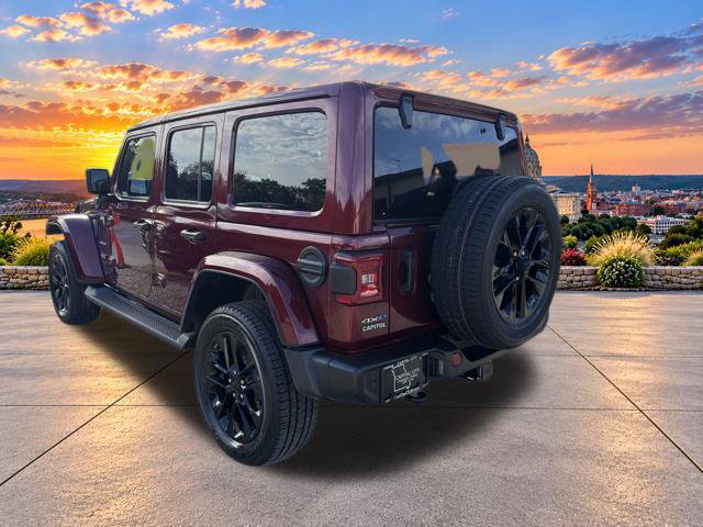 Used 2021 Jeep Wrangler Unlimited Sahara w/ Cold Weather Group AWD/4WD image 7