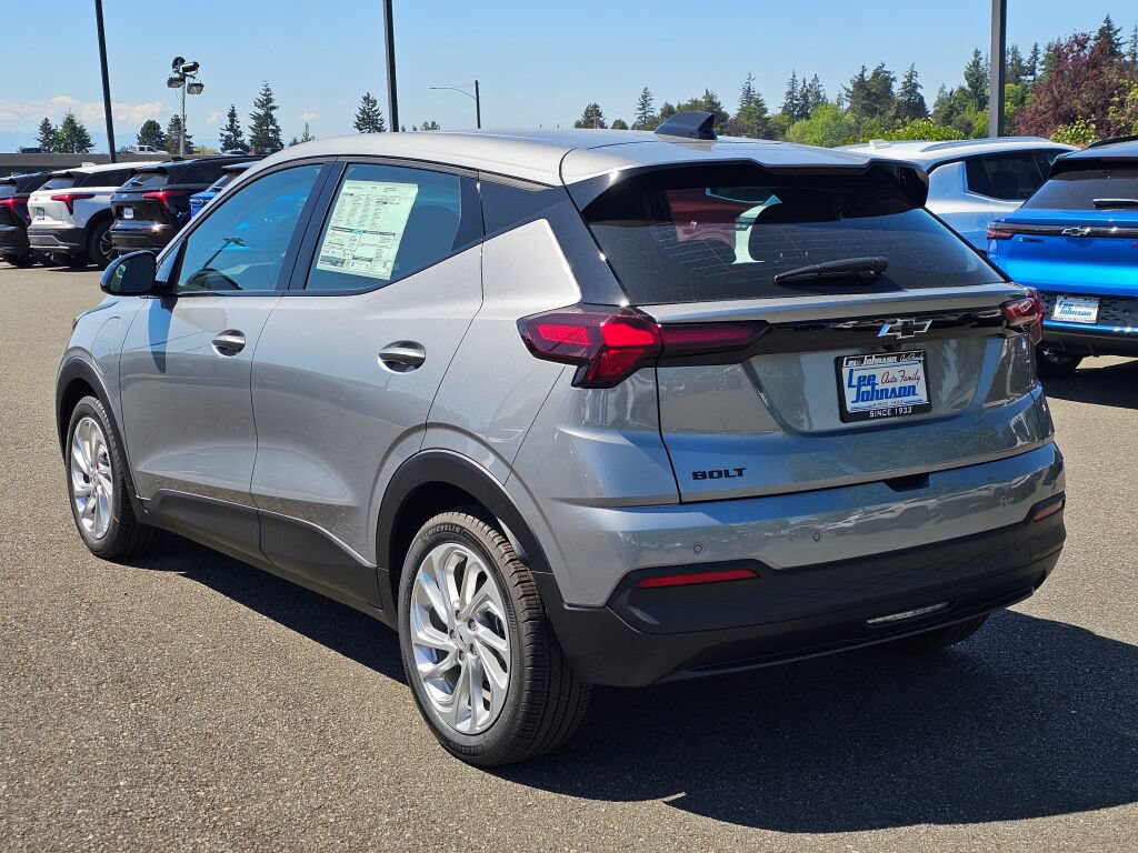 New 2027 Chevrolet Bolt LT w/ Comfort Package FWD image 7