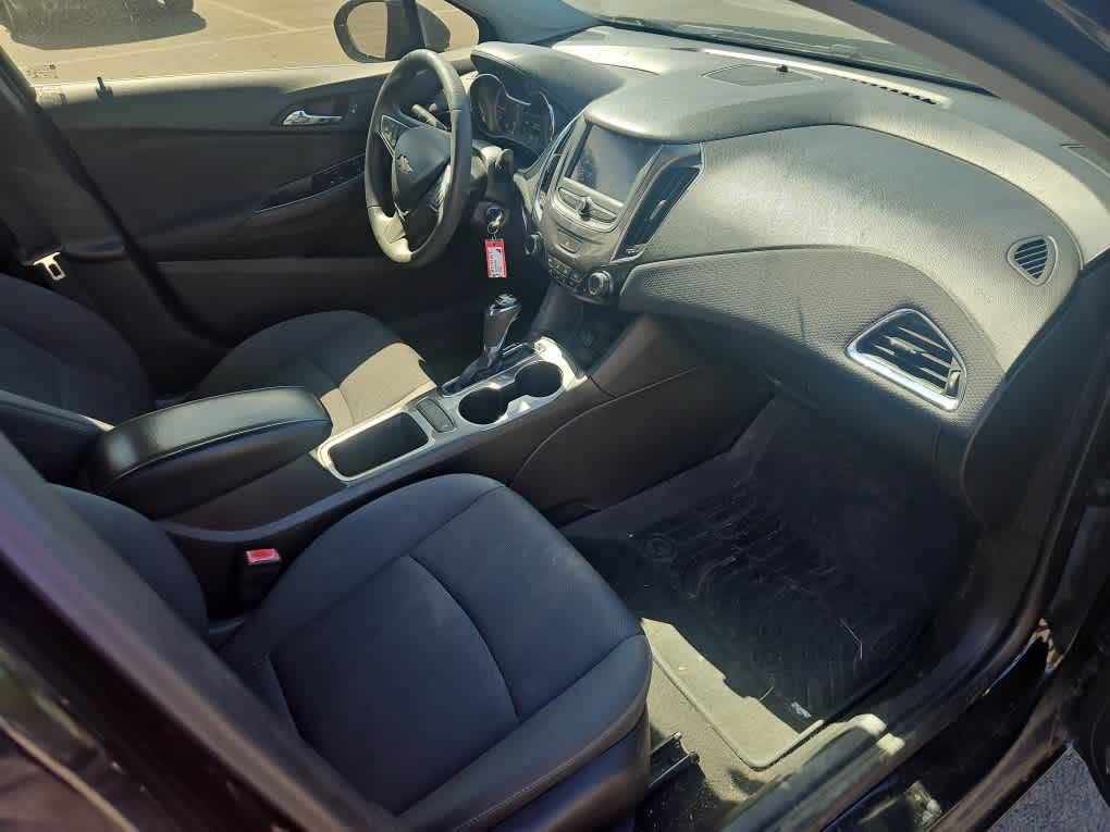 Used 2019 Chevrolet Cruze LT w/ LT Fleet Convenience Package FWD image 13