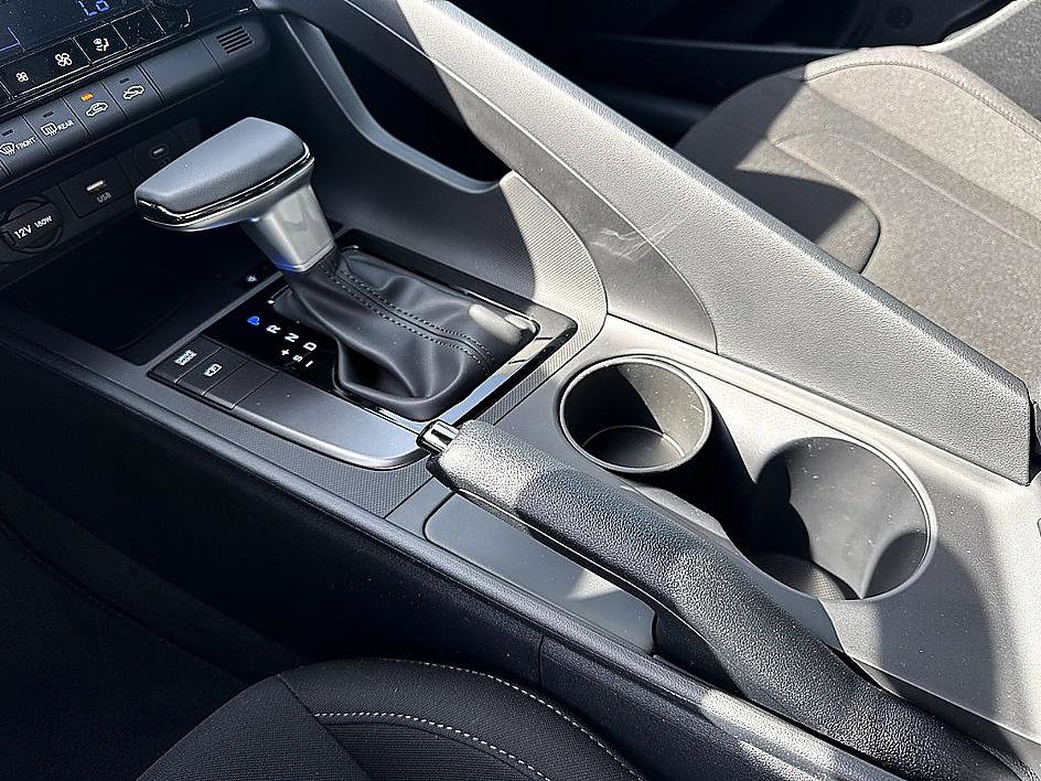 New 2026 Hyundai Elantra Sport FWD image 12