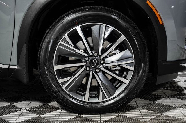 New 2026 INFINITI QX60 Luxe image 9