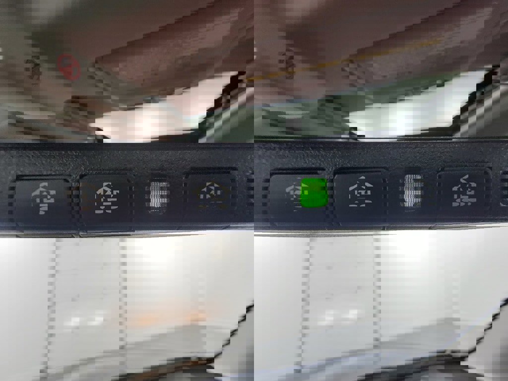 Used 2014 Subaru Forester 2.5i Touring image 29