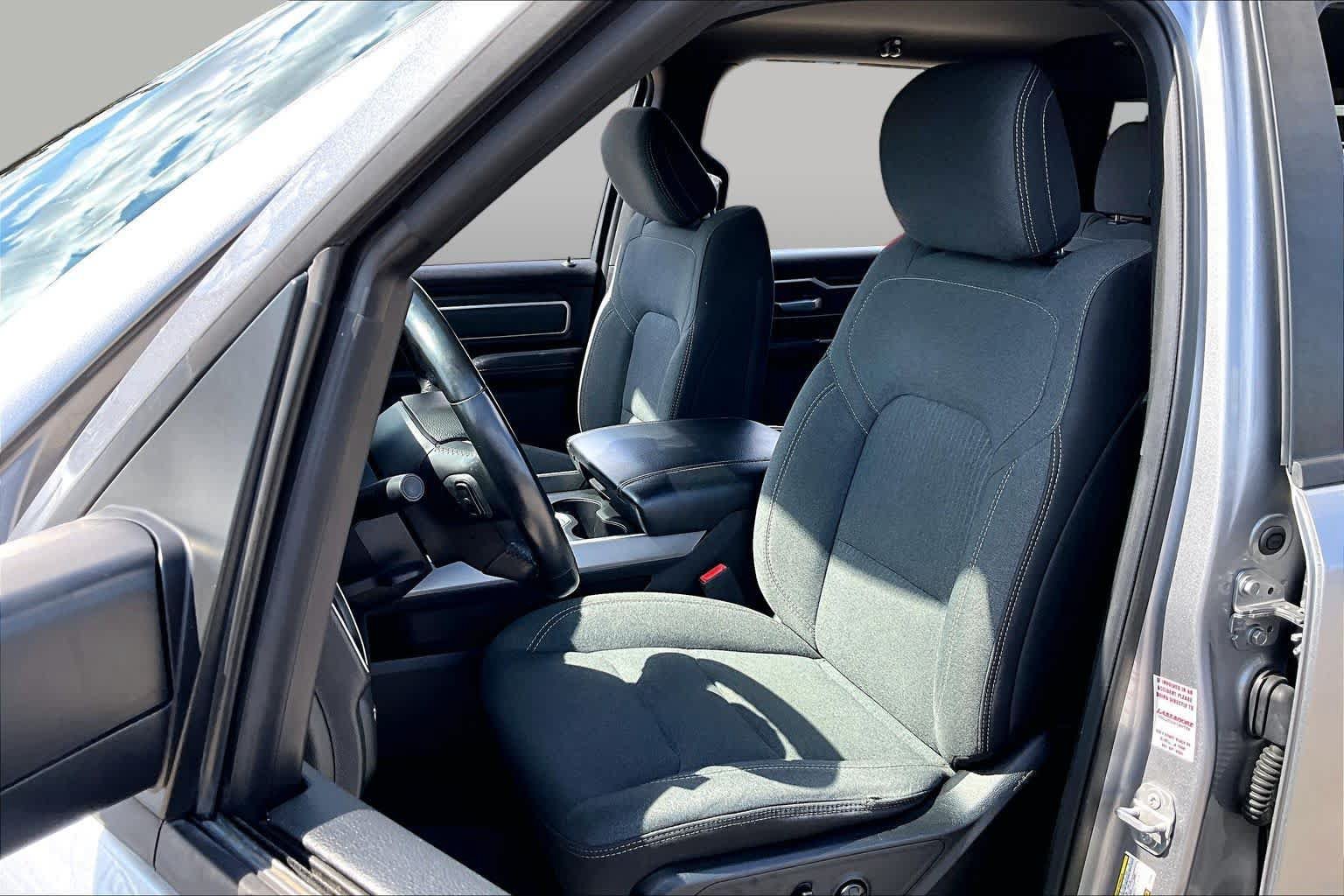 Used 2019 RAM 1500 Big Horn RWD image 8