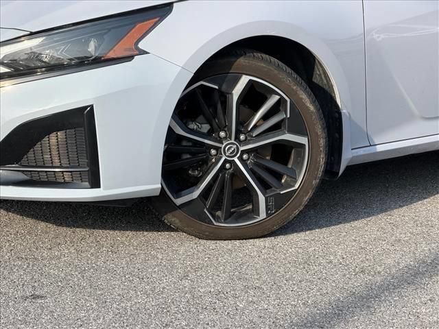 Used 2023 Nissan Altima 2.5 SR AWD/4WD image 27