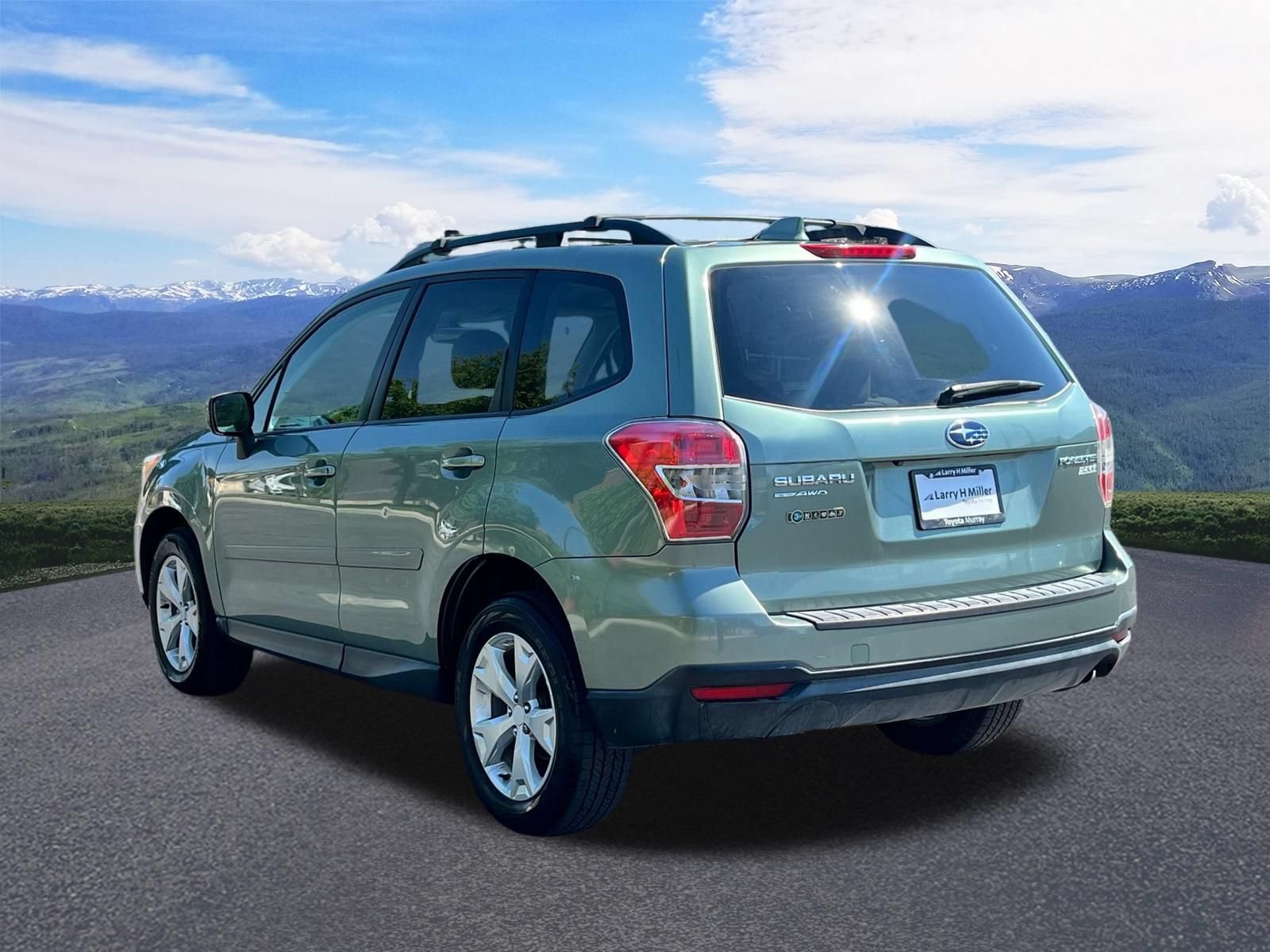 Used 2016 Subaru Forester 2.5i Premium w/ All-Weather Package AWD/4WD image 3