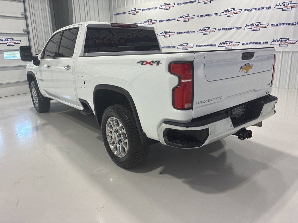 Used 2025 Chevrolet Silverado 2500 LTZ w/ LTZ Premium Package AWD/4WD image 4