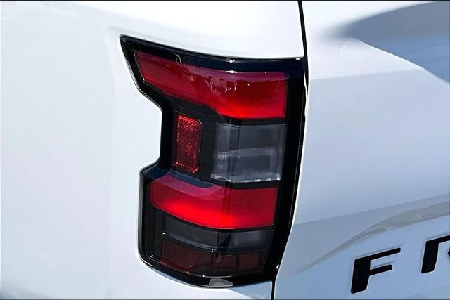 Certified 2024 Nissan Frontier SL w/ Technology Package RWD image 23