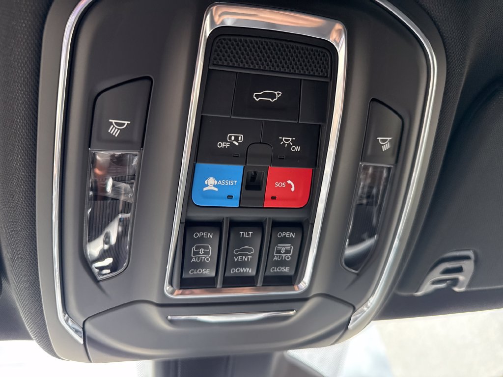 New 2026 Jeep Grand Wagoneer L 4WD image 39