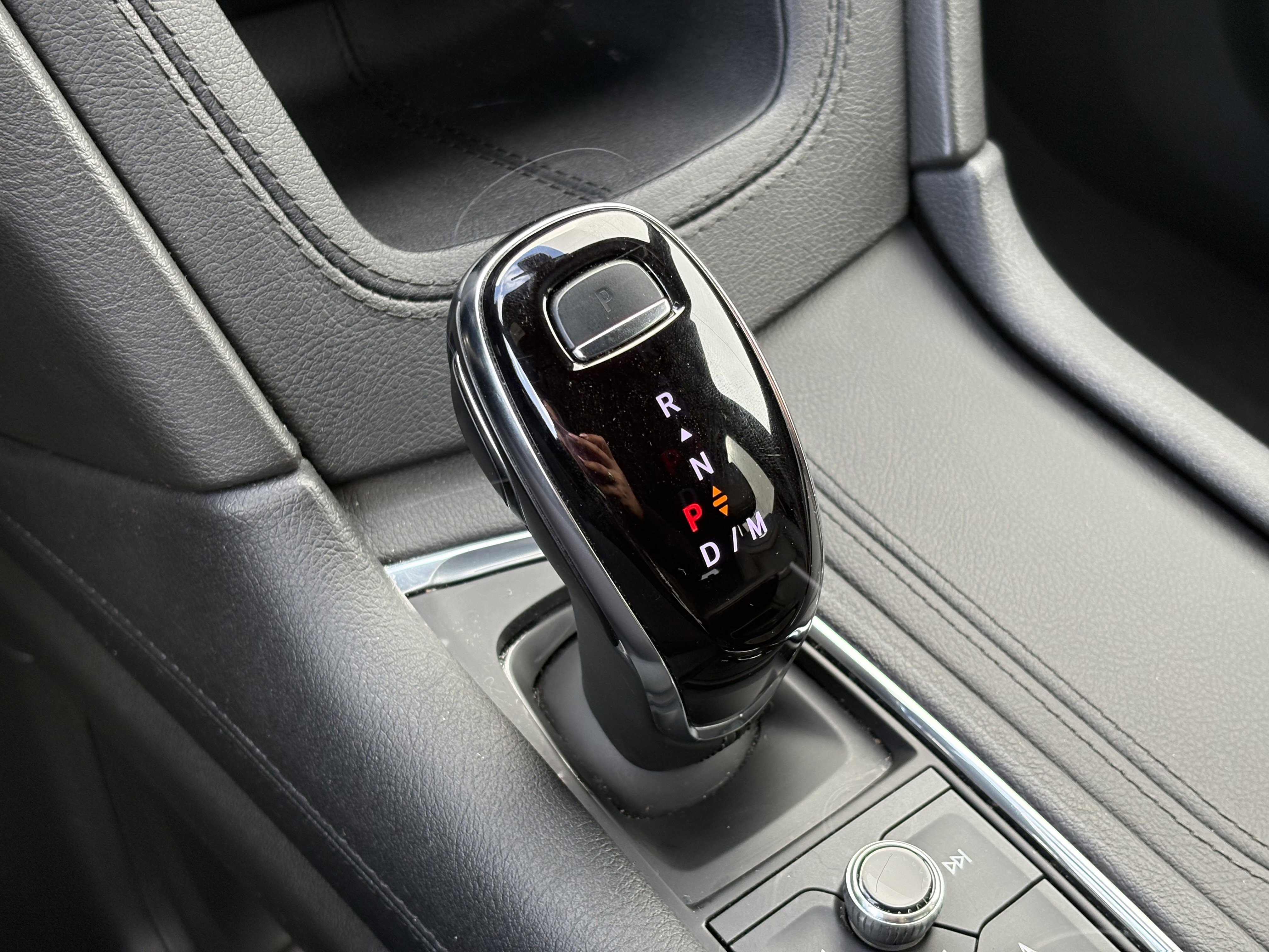 Certified 2024 Cadillac XT6 Premium Luxury image 28