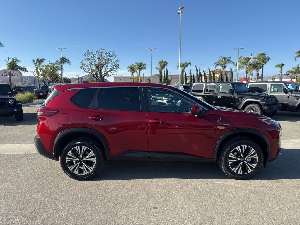 Used 2023 Nissan Rogue SV FWD image 9