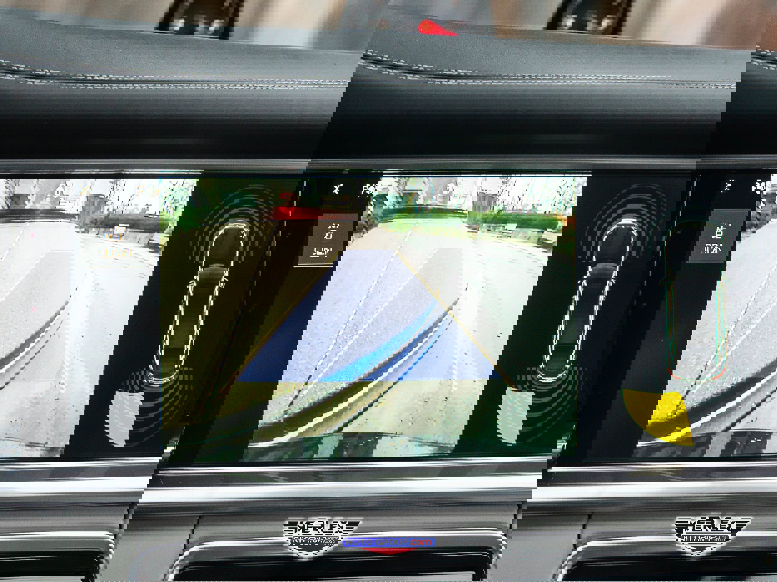 Used 2018 Porsche Panamera 4S w/ Premium Package Plus image 32