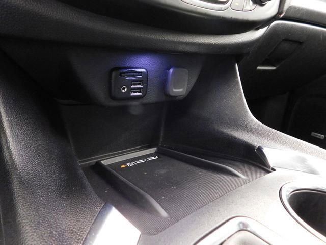 Used 2023 Chevrolet Traverse RS w/ LPO, Floor Liner Package image 37