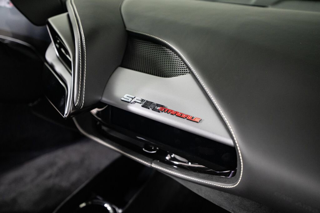 Used 2023 Ferrari SF90 Stradale image 37