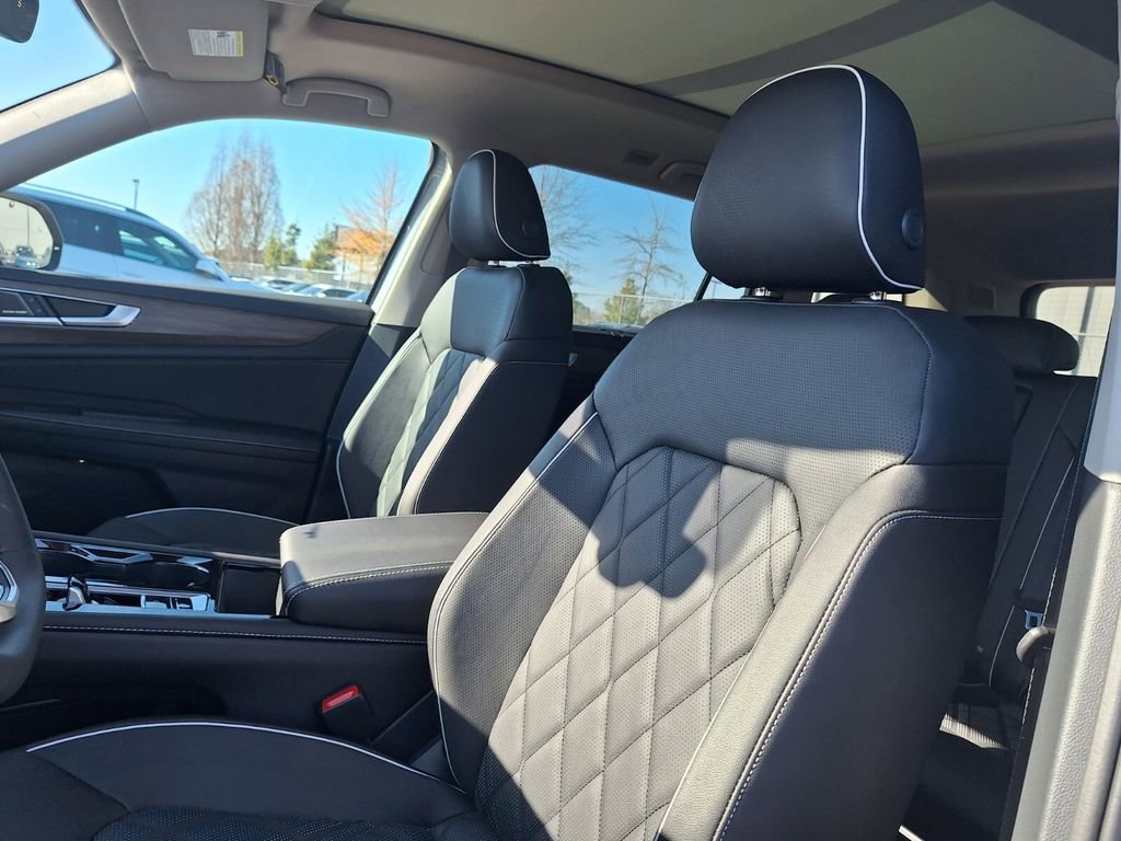 New 2026 Volkswagen Atlas SEL Premium R-Line AWD/4WD image 11
