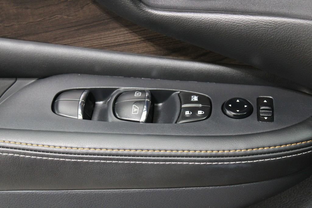 Used 2024 Nissan Murano Platinum w/ Cargo Package image 39