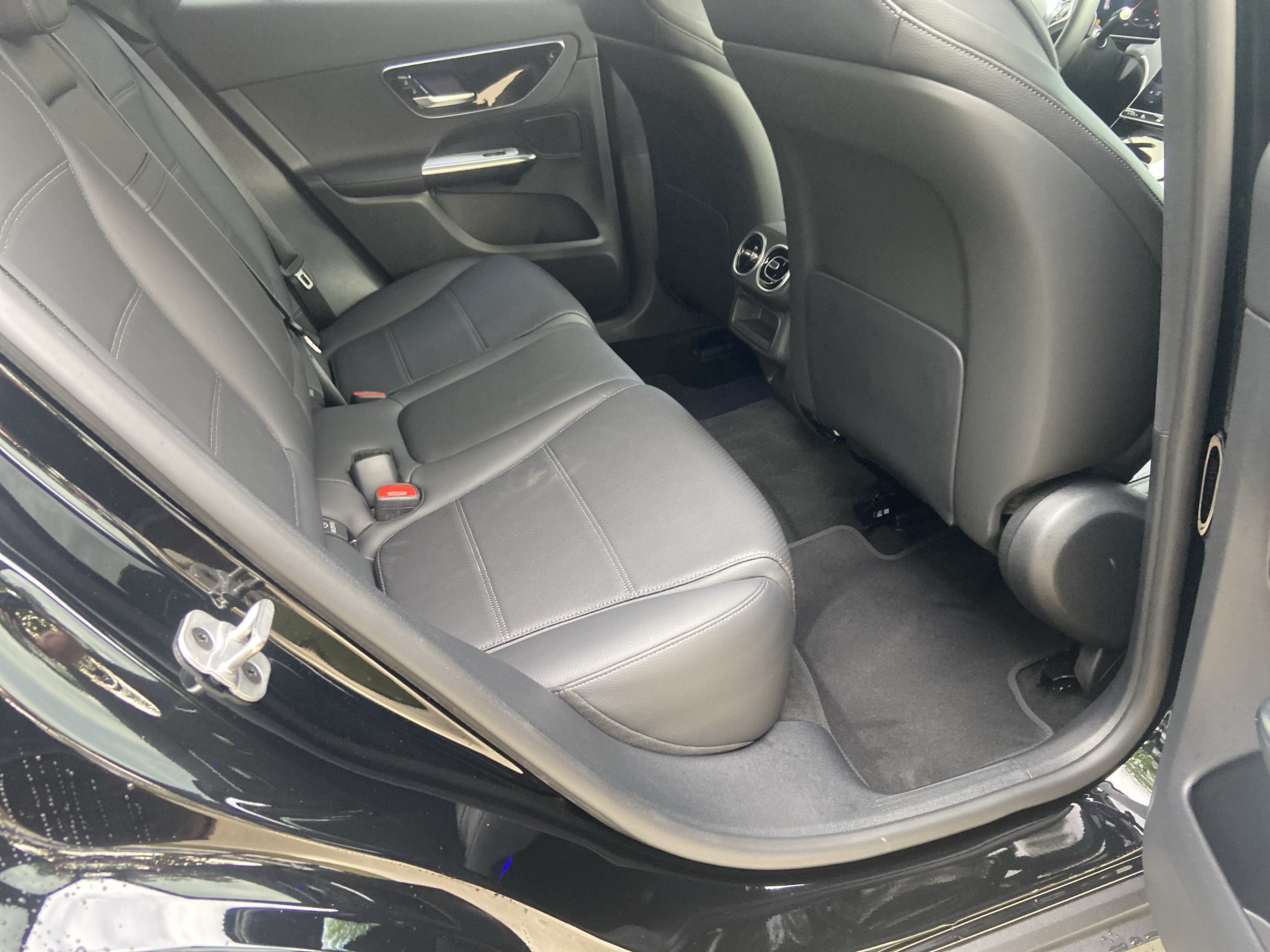 Certified 2025 Mercedes-Benz GLC 300 image 44