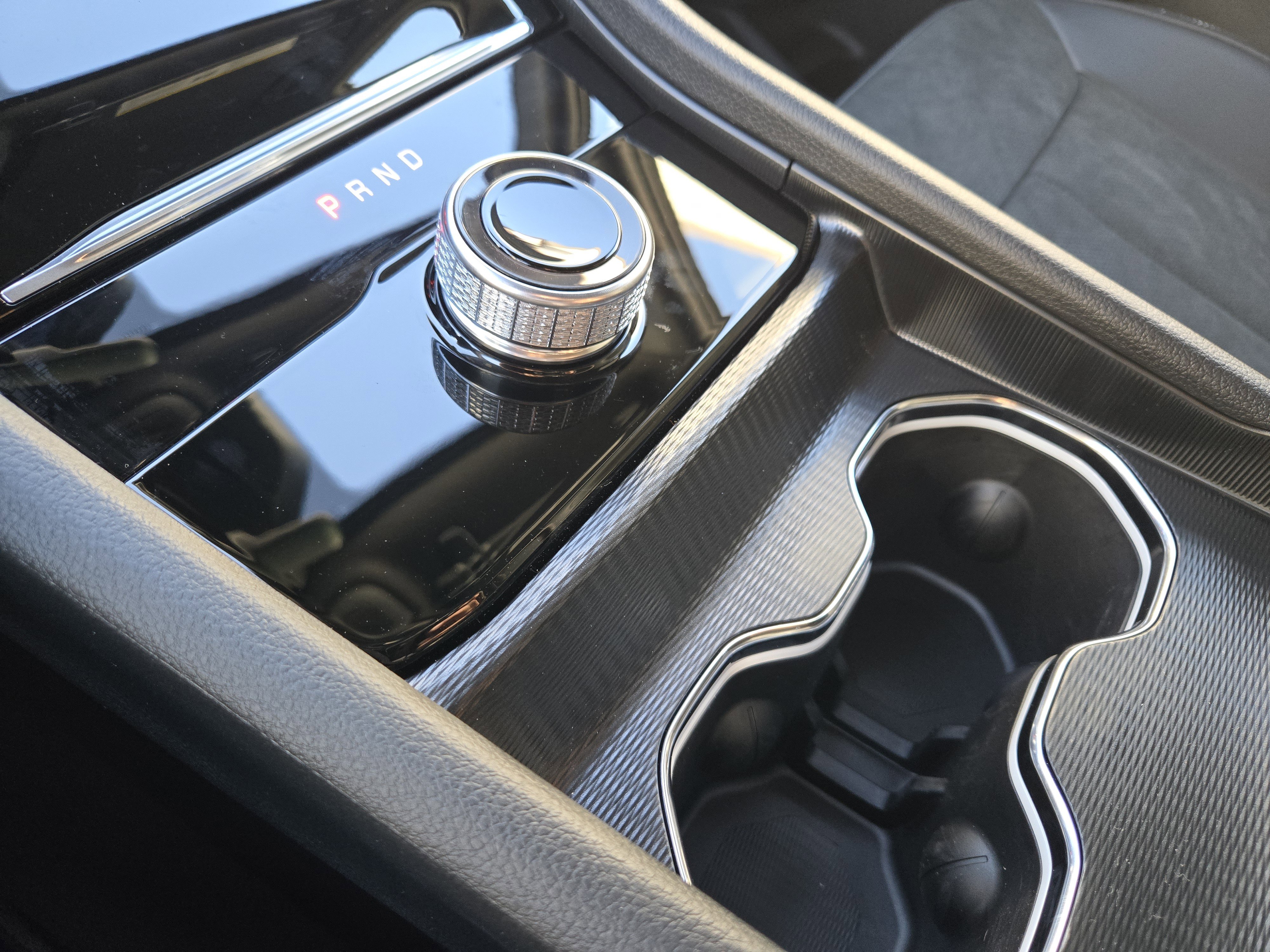 New 2025 Jeep Grand Cherokee L Laredo image 17